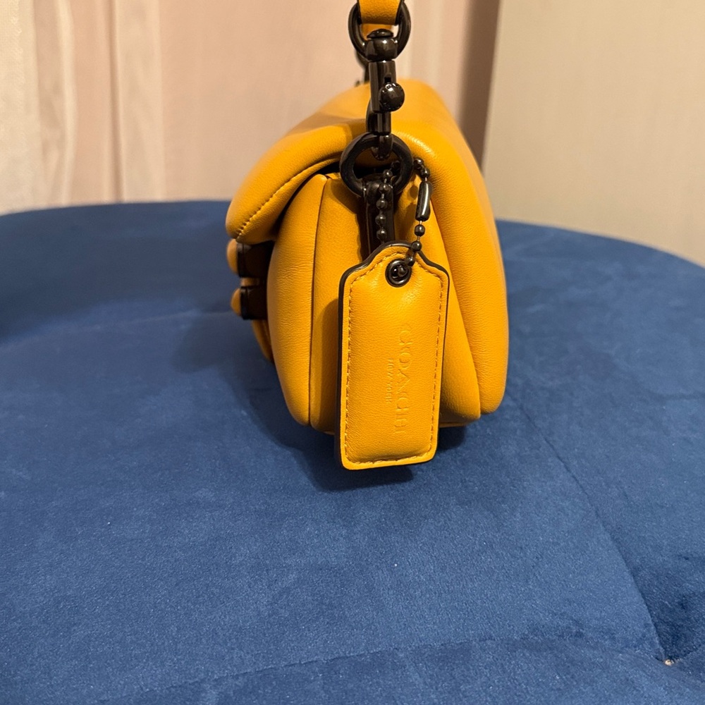 Coach Pillow Tabby mini Shoulder Bag - Picture 6 of 7